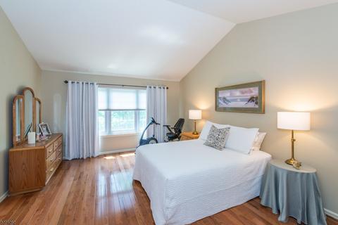 235 Warbler Dr, Wayne, NJ 07470 photo 12