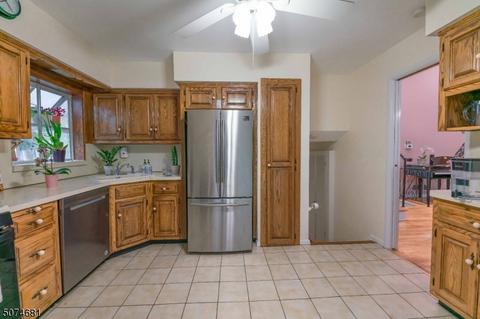 12 Dwyer Rd, Wayne, NJ 07470 photo 6