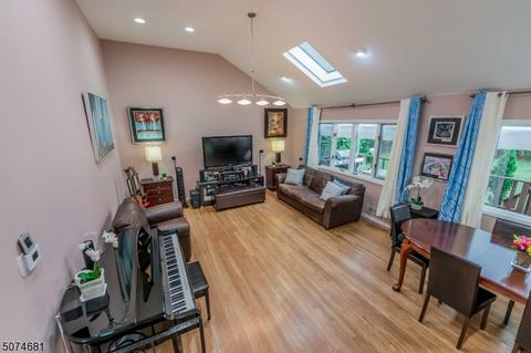 12 Dwyer Rd, Wayne, NJ 07470 photo 4