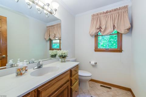 39 Pheasant Run, Kinnelon, NJ 07405 photo 10