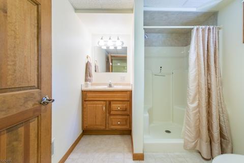 39 Pheasant Run, Kinnelon, NJ 07405 photo 24