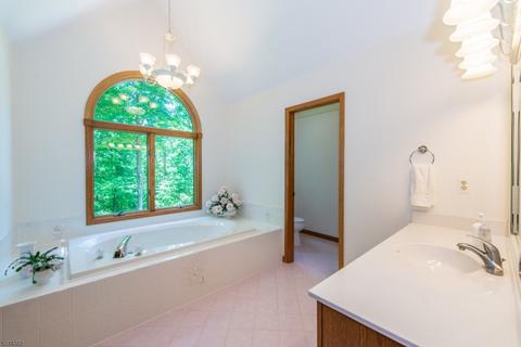 39 Pheasant Run, Kinnelon, NJ 07405 photo 16