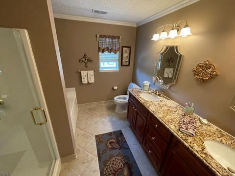 8505 Brittany Dr, Wayne, NJ 07470 photo 13