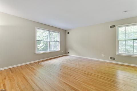 17 Berkeley Sq, Berkeley Heights, NJ 07922 photo 15