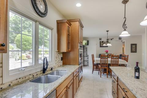 899 Valley Rd, Wayne, NJ 07470 photo 7