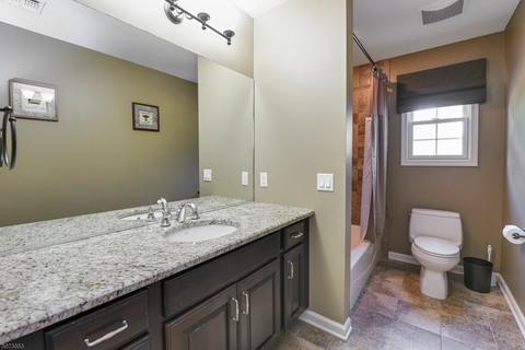 899 Valley Rd, Wayne, NJ 07470 photo 16