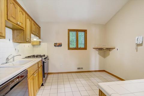 474 Herrick Dr, Dover, NJ 07801 photo 5