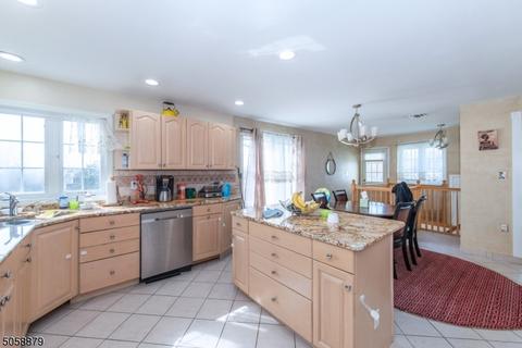 1151 Alps Rd, Wayne, NJ 07470 photo 4