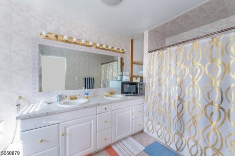 1151 Alps Rd, Wayne, NJ 07470 photo 17