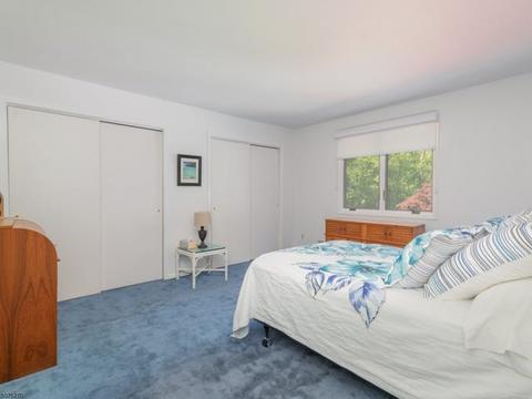 40 Grove Ter, Summit, NJ 07901 photo 14