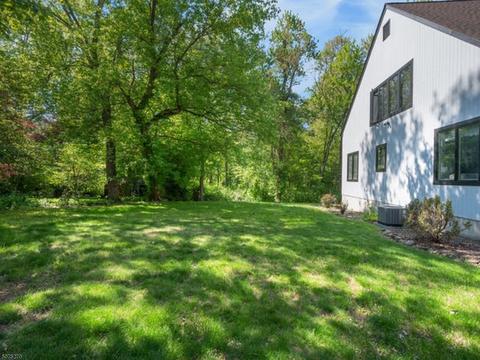 40 Grove Ter, Summit, NJ 07901 photo 22