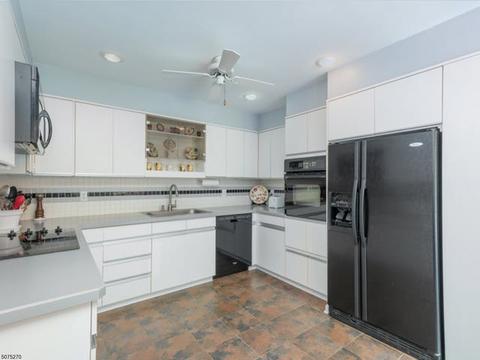 40 Grove Ter, Summit, NJ 07901 photo 8