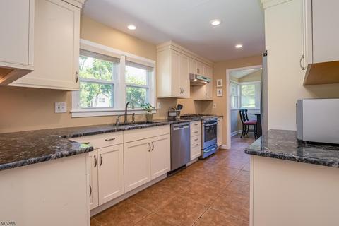 12 Blossom Rd, Hampton, NJ 08827 photo 4