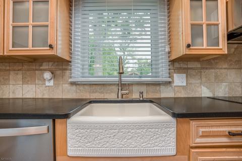 7 Circle Dr, Flemington, NJ 08822 photo 8