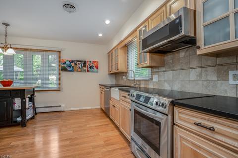 7 Circle Dr, Flemington, NJ 08822 photo 5
