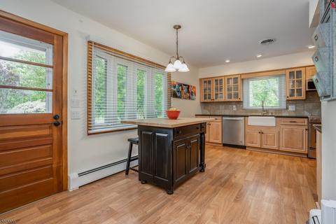 7 Circle Dr, Flemington, NJ 08822 photo 6