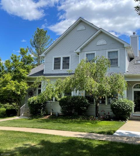 209 Harvard Dr, Hackettstown, NJ 07840 photo 1
