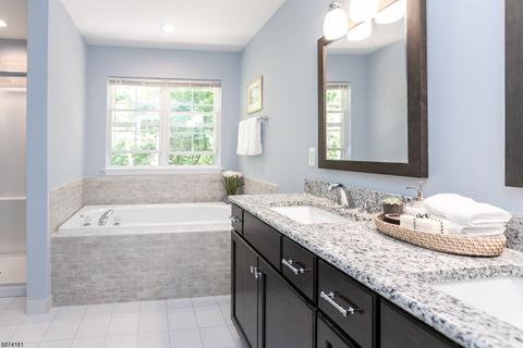 12 Peter Dr, Hackettstown, NJ 07840 photo 16