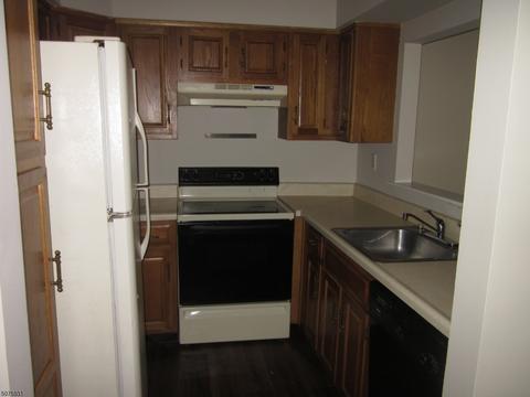 39 Ray Ct, Bedminster, NJ 07921 photo 4