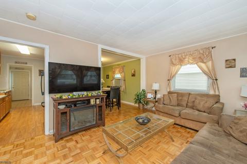 188 Jerome Pl, Bloomfield, NJ 07003 photo 14
