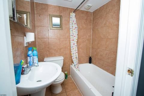 956 Melrose Pl, Plainfield, NJ 07063 photo 19