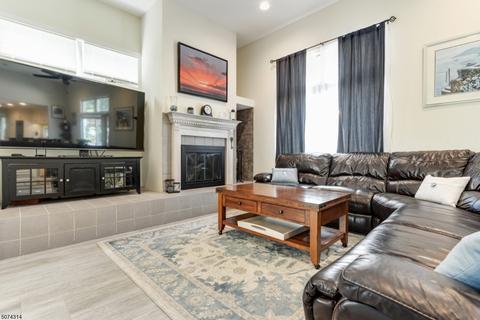 18 Cardinal Way, Wayne, NJ 07470 photo 8