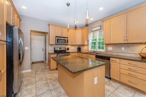 3 Michael Dr, Hackettstown, NJ 07840 photo 9