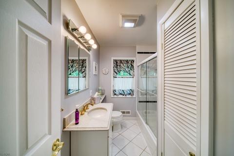 180 Laauwe Ave, Wayne, NJ 07470 photo 11