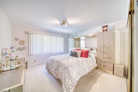180 Laauwe Ave, Wayne, NJ 07470 photo 12
