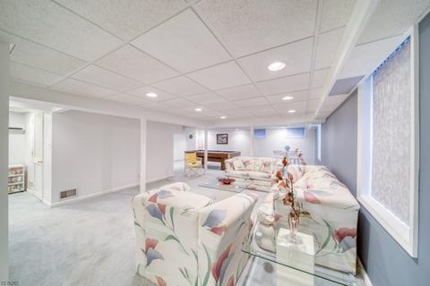 180 Laauwe Ave, Wayne, NJ 07470 photo 15