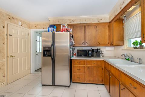 25 Jerome Pl, Wayne, NJ 07470 photo 8