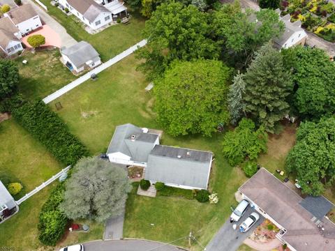 25 Jerome Pl, Wayne, NJ 07470 photo 3