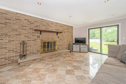 25 Jerome Pl, Wayne, NJ 07470 photo 5