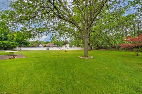 25 Jerome Pl, Wayne, NJ 07470 photo 22