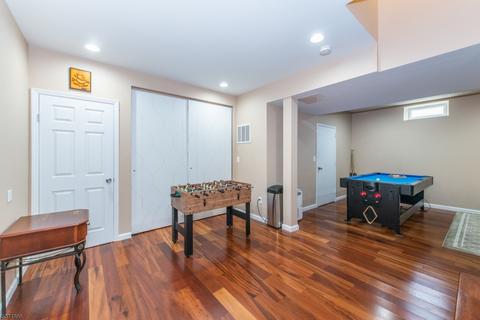 8 Farm View Ct, Wayne, NJ 07470 photo 20
