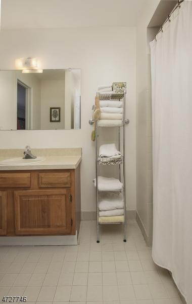 71 Overlook Dr, Hackettstown, NJ 07840 photo 12