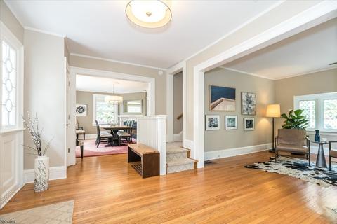 11 Myrtle Ave, Millburn, NJ 07041 photo 3