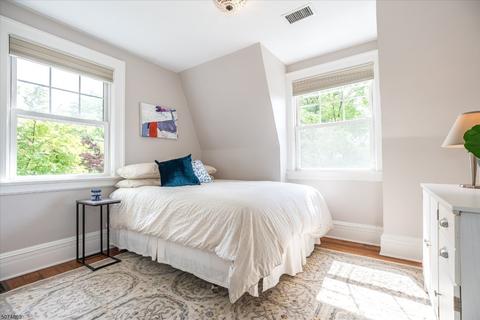 11 Myrtle Ave, Millburn, NJ 07041 photo 13