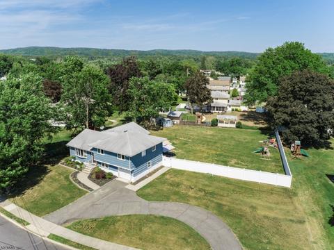 15 Fisk Rd, Wayne, NJ 07470 photo 2