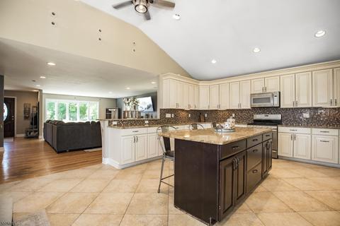 15 Fisk Rd, Wayne, NJ 07470 photo 7