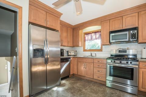 23 Allen Dr, Wayne, NJ 07470 photo 9