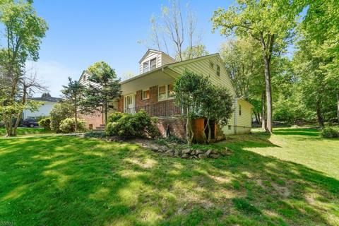 24 Timber Dr, Berkeley Heights, NJ 07922 photo 2