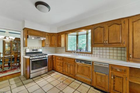24 Timber Dr, Berkeley Heights, NJ 07922 photo 7