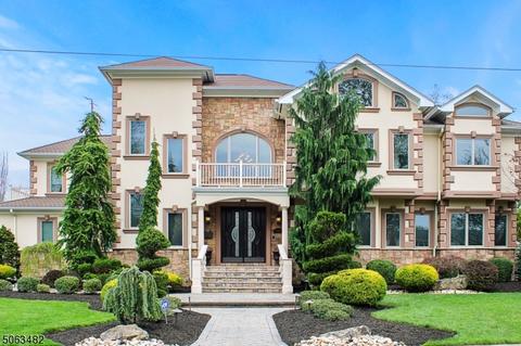 41 Largo Ln, Clark, NJ 07066 photo 3