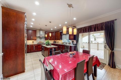 41 Largo Ln, Clark, NJ 07066 photo 11
