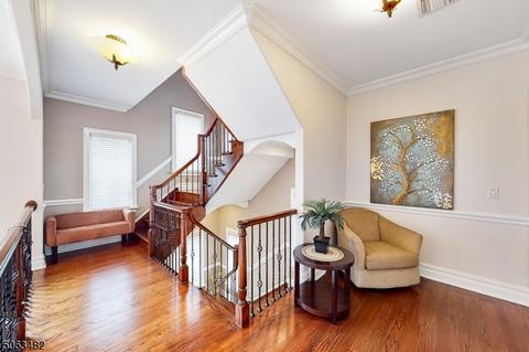 41 Largo Ln, Clark, NJ 07066 photo 16