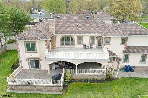41 Largo Ln, Clark, NJ 07066 photo 4