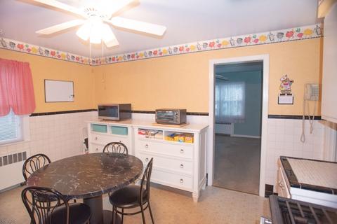 22 Devausney Pl, Nutley, NJ 07110 photo 6