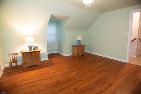 22 Devausney Pl, Nutley, NJ 07110 photo 12
