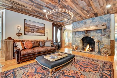 284 E Saddle River Rd, Upper Saddle River, NJ 07458 photo 8